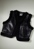 Жилет Chanel с меховой оторочкой