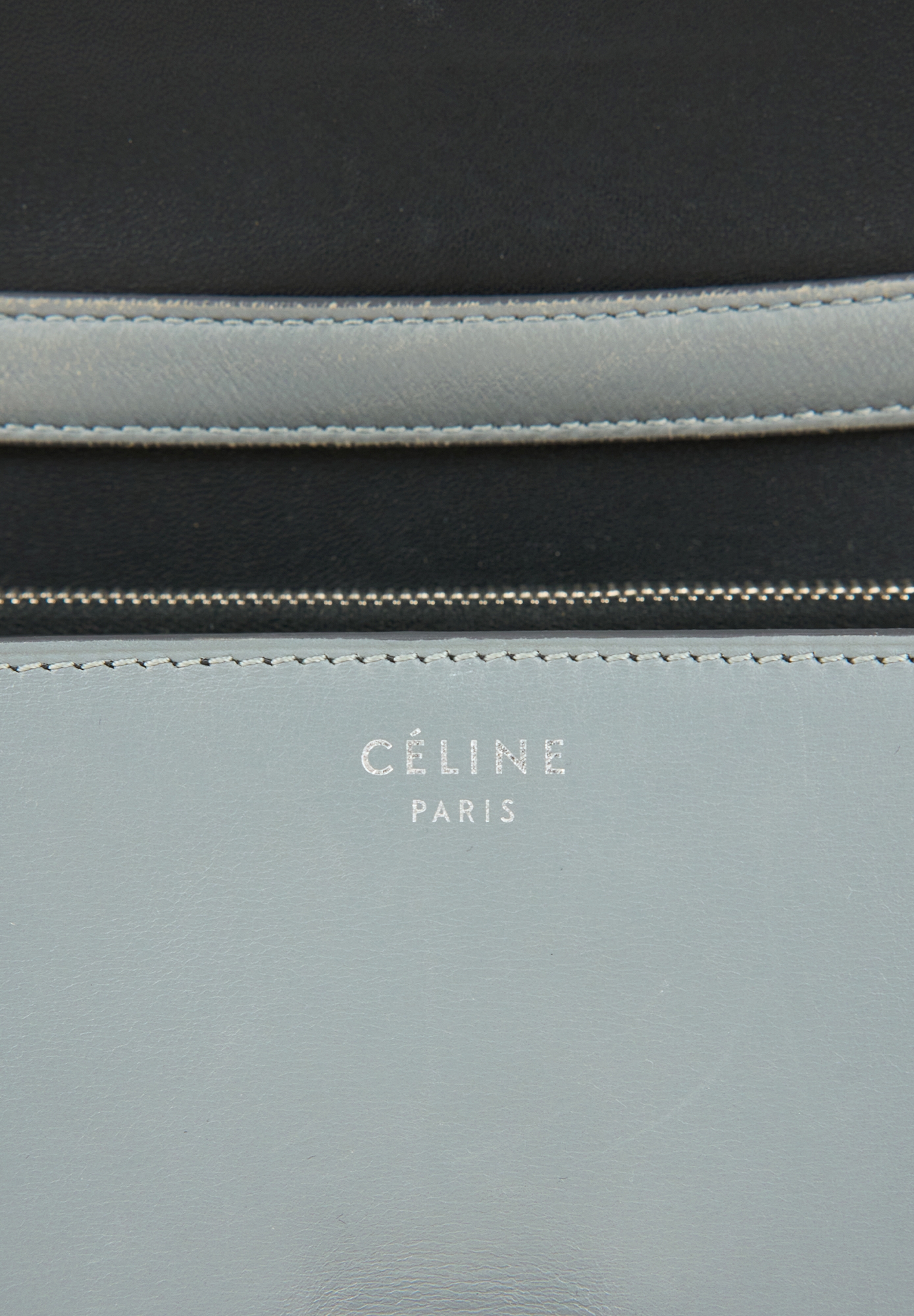 Серая сумка Celine Classic Box