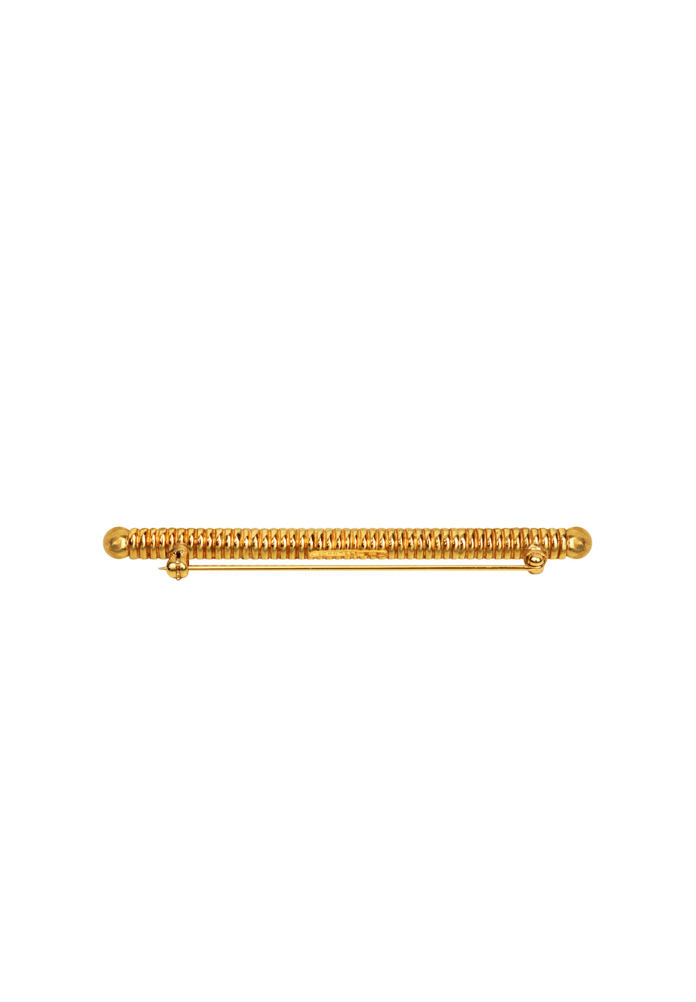 Рельефная брошь Chanel