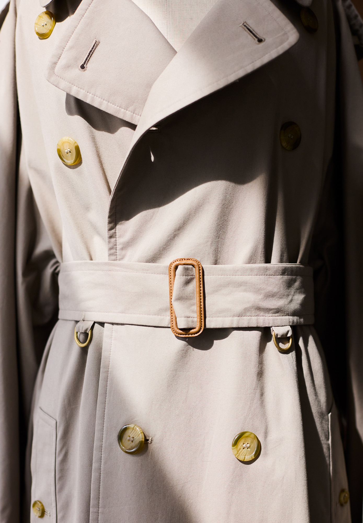 Бежевый тренч Burberry 