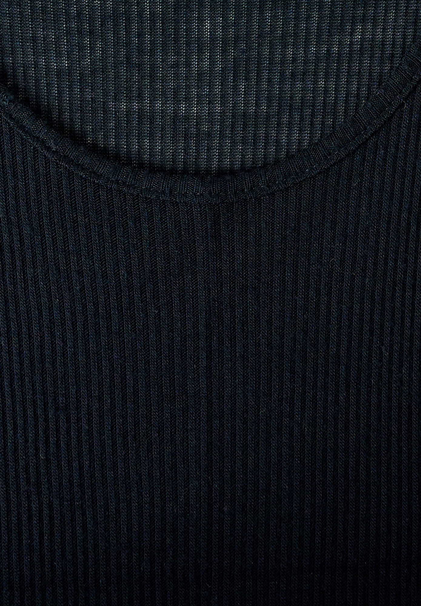 Черный топ Saint Laurent