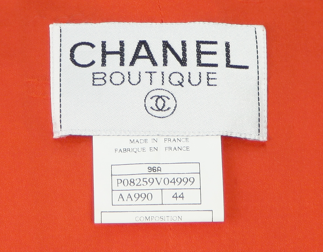 Алый твидовый жакет Chanel