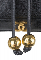 Сумка-мешок Chanel с логотипами