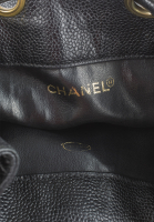 Сумка-мешок Chanel с логотипами