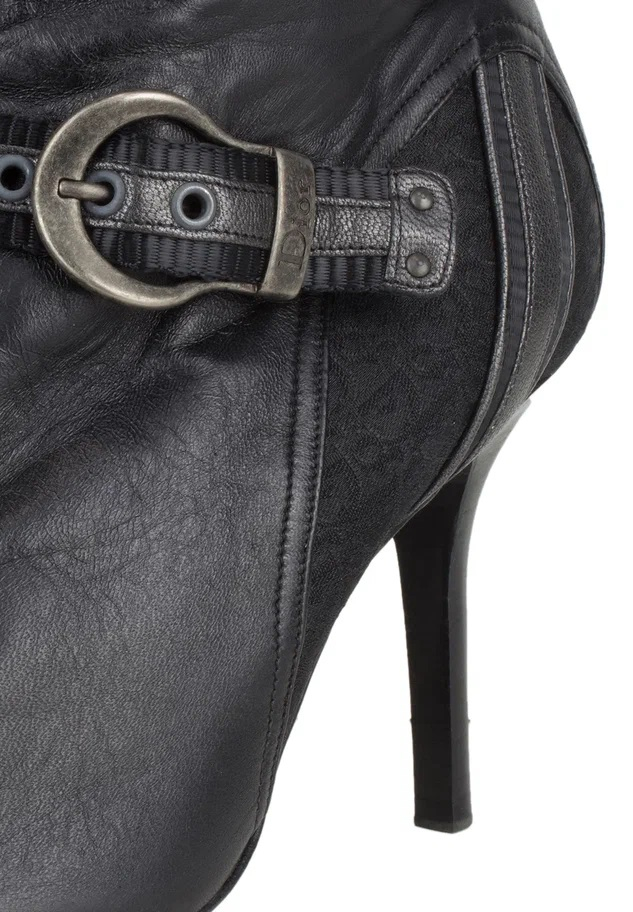Чёрные кожаные сапоги Christian Dior
