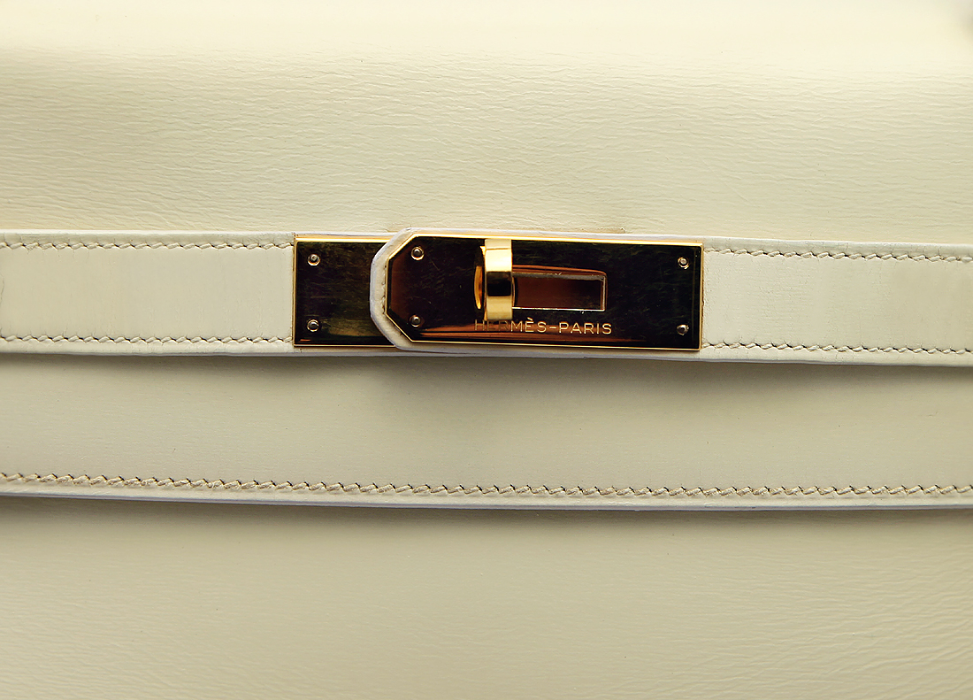 Светло-бежевая сумка Hermès Kelly 32