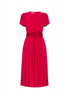 Розовое платье Pierre Cardin с поясом