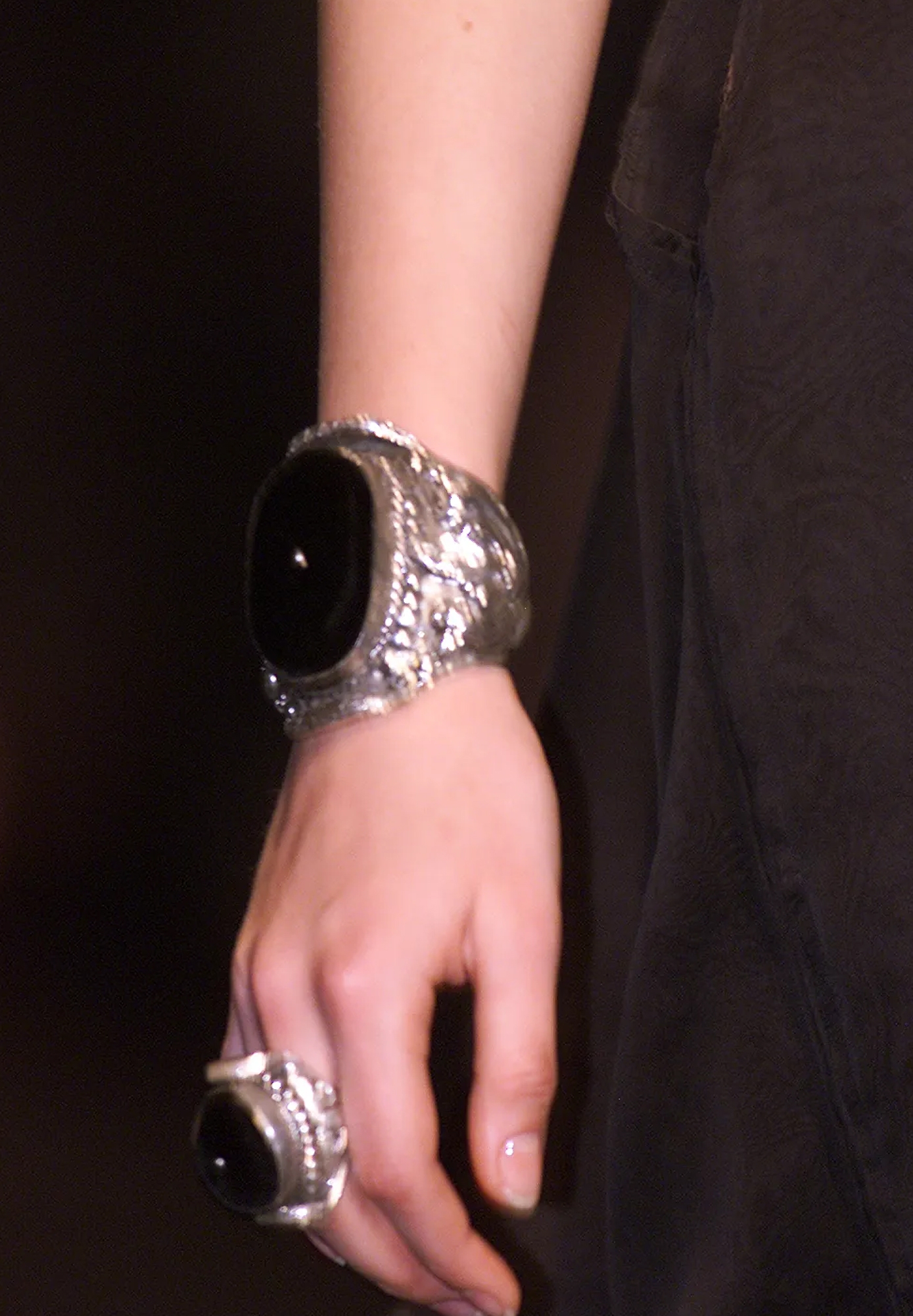 Браслет-кафф Yves Saint Laurent by Tom Ford