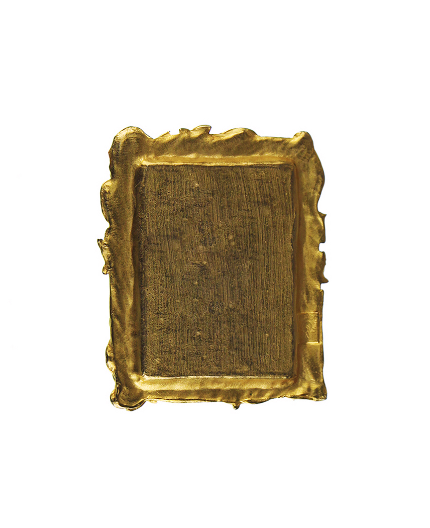 Винтажное зеркало в резной оправе