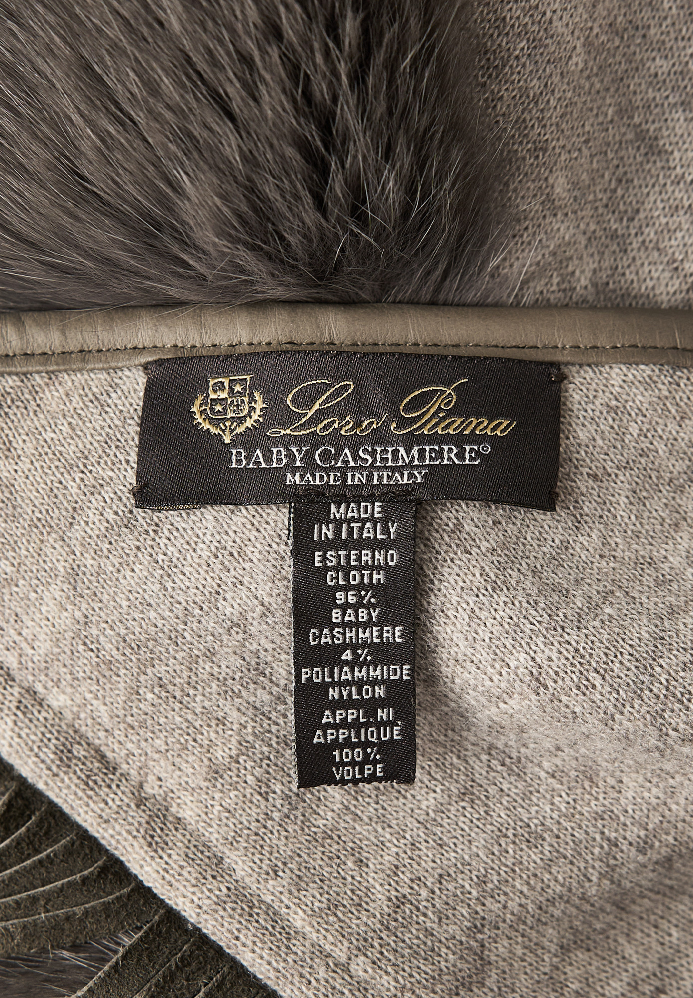 Кашемировая шаль Loro Piana с мехом и бахромой