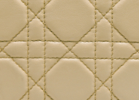 Бежевая сумка Christian Dior 