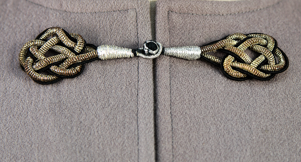 Кейп из шерсти Yves Saint Laurent