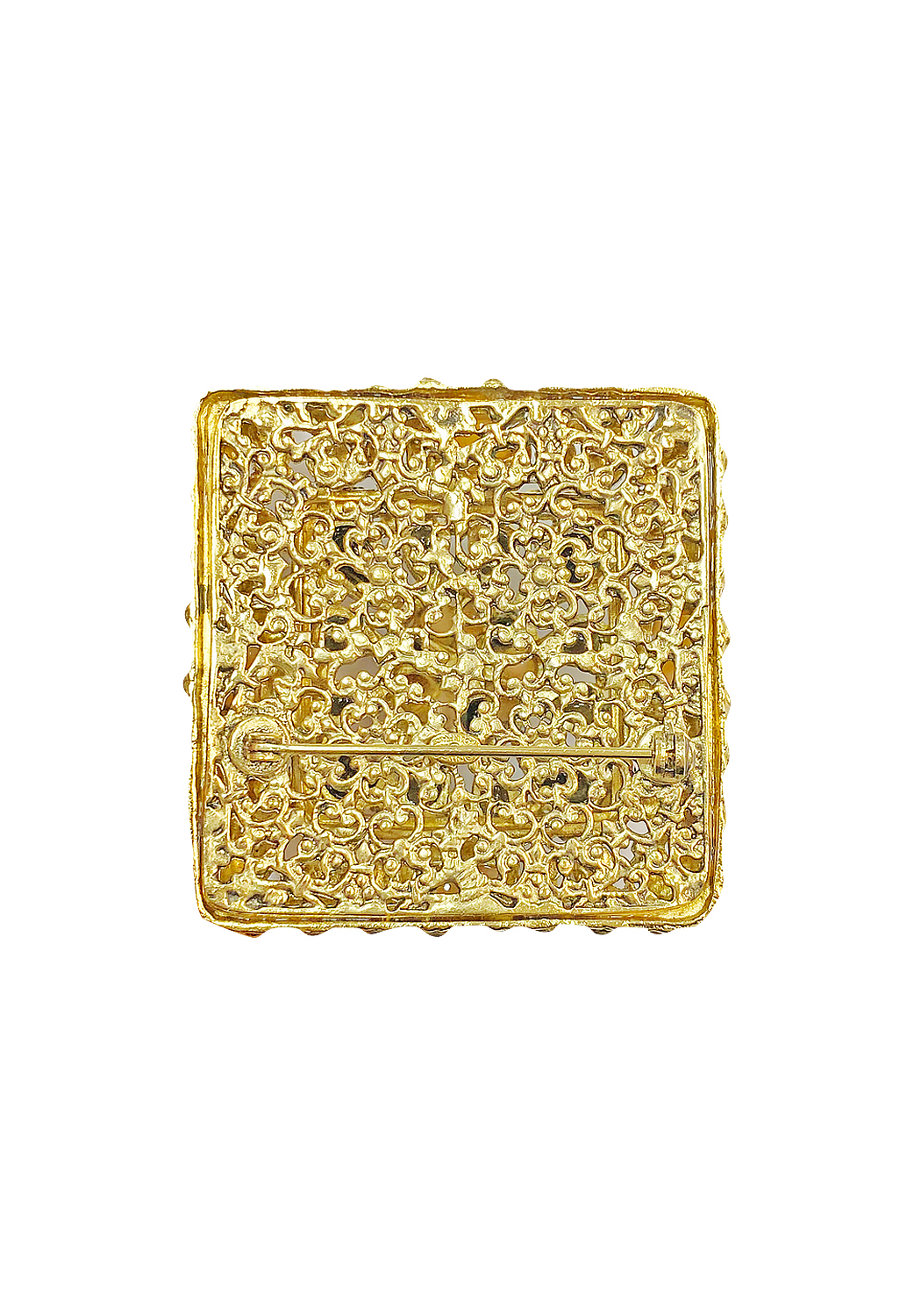 Брошь Chanel с жемчужинами