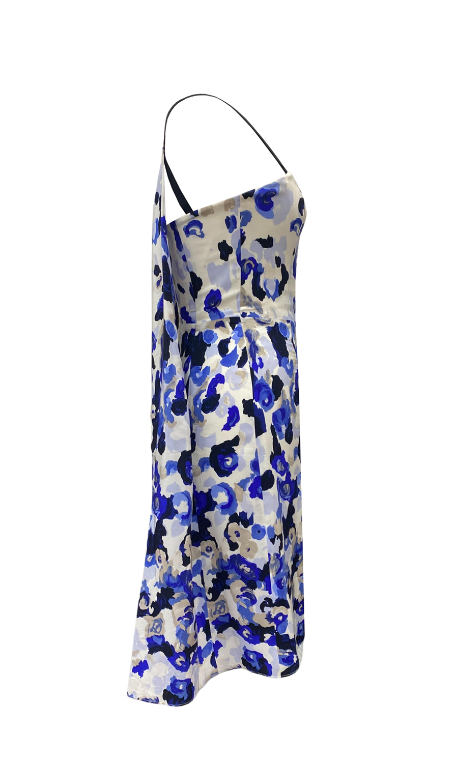 Белое платье Escada с цветами