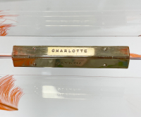 Клатч Charlotte Olympia с перьями