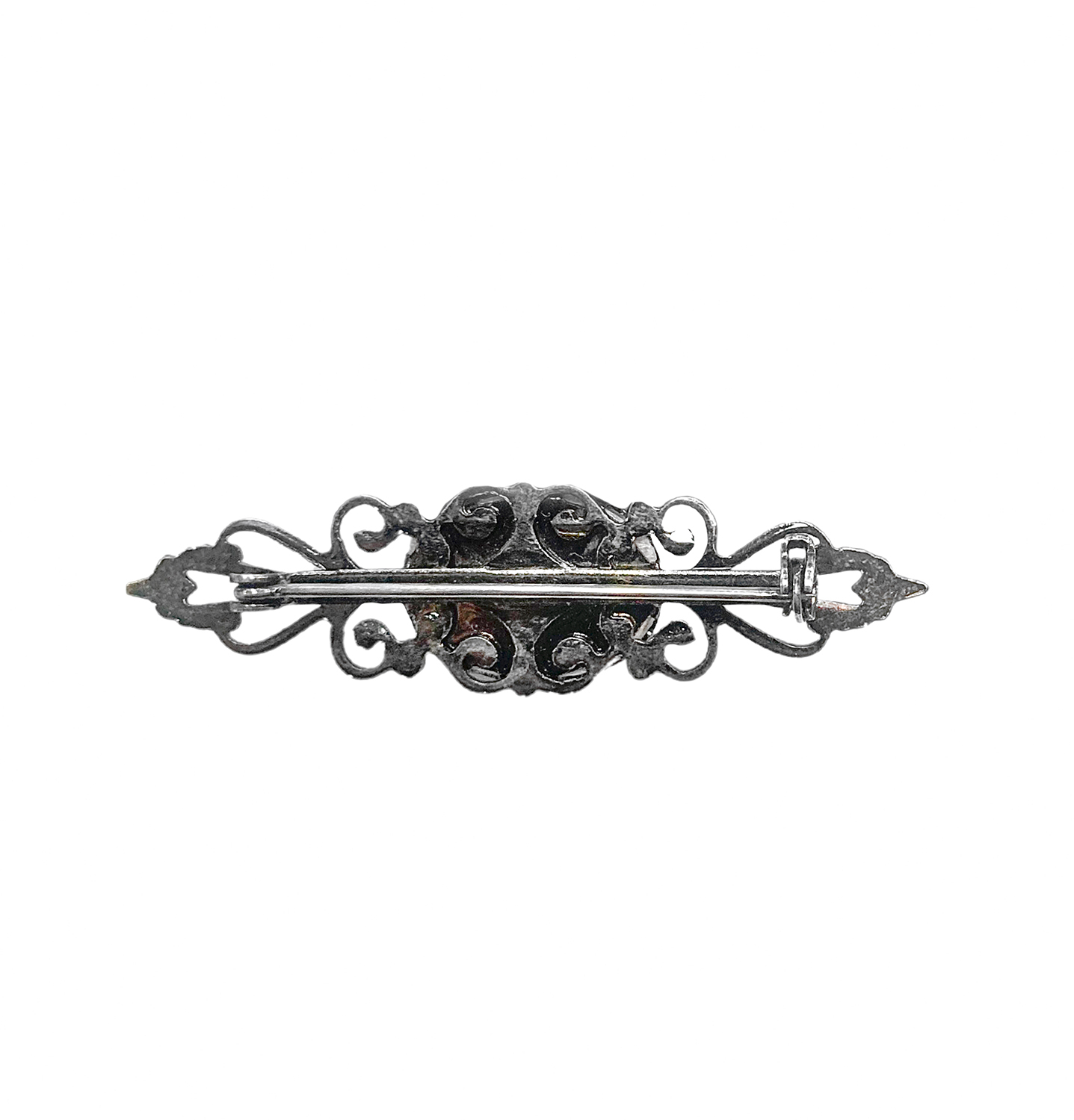 Брошь с цветами