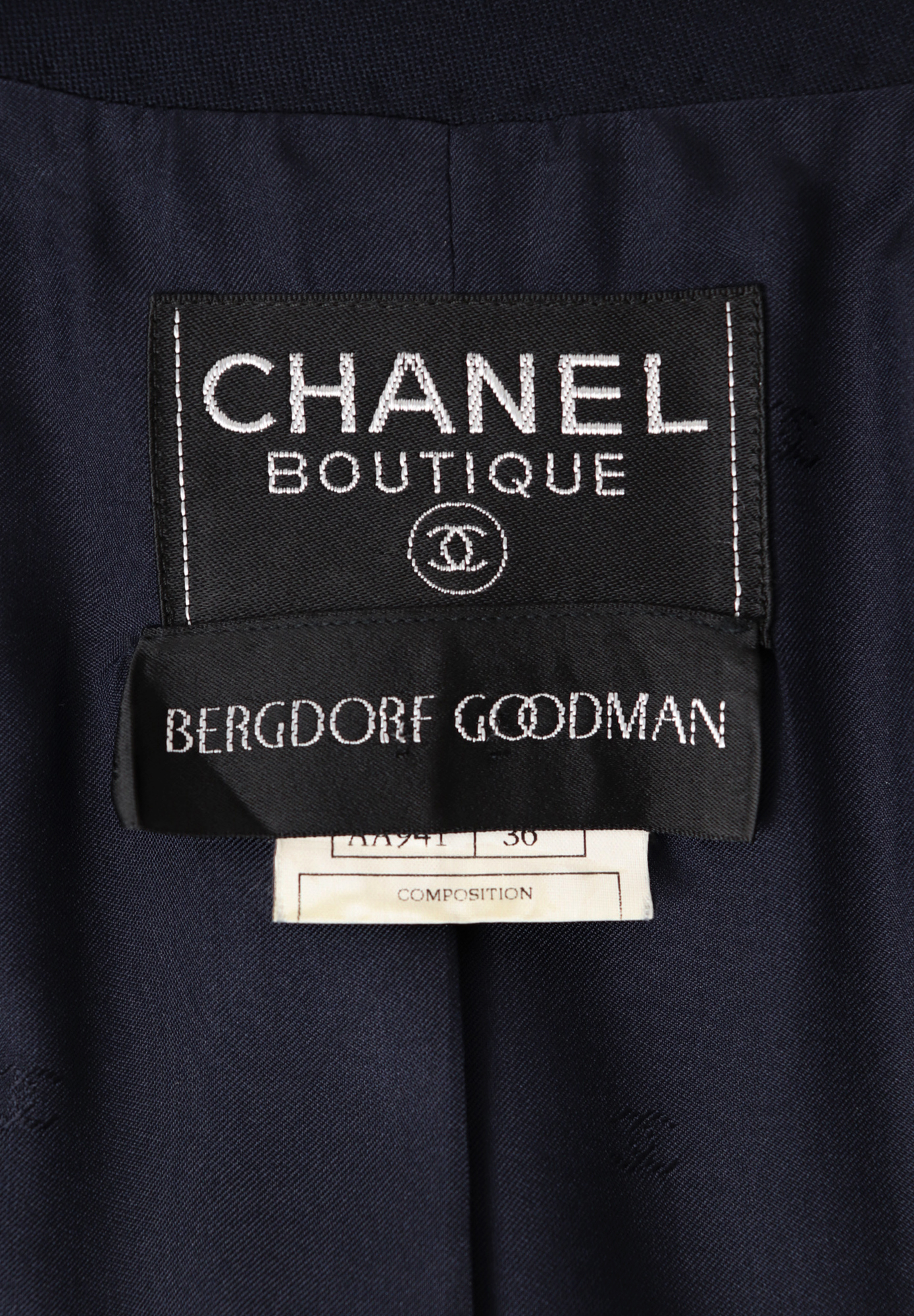 Темно-синий жакет Chanel