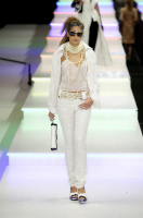 Золотистый пояс Chanel со звёздами