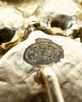 Брошь Chanel с жемчужинами