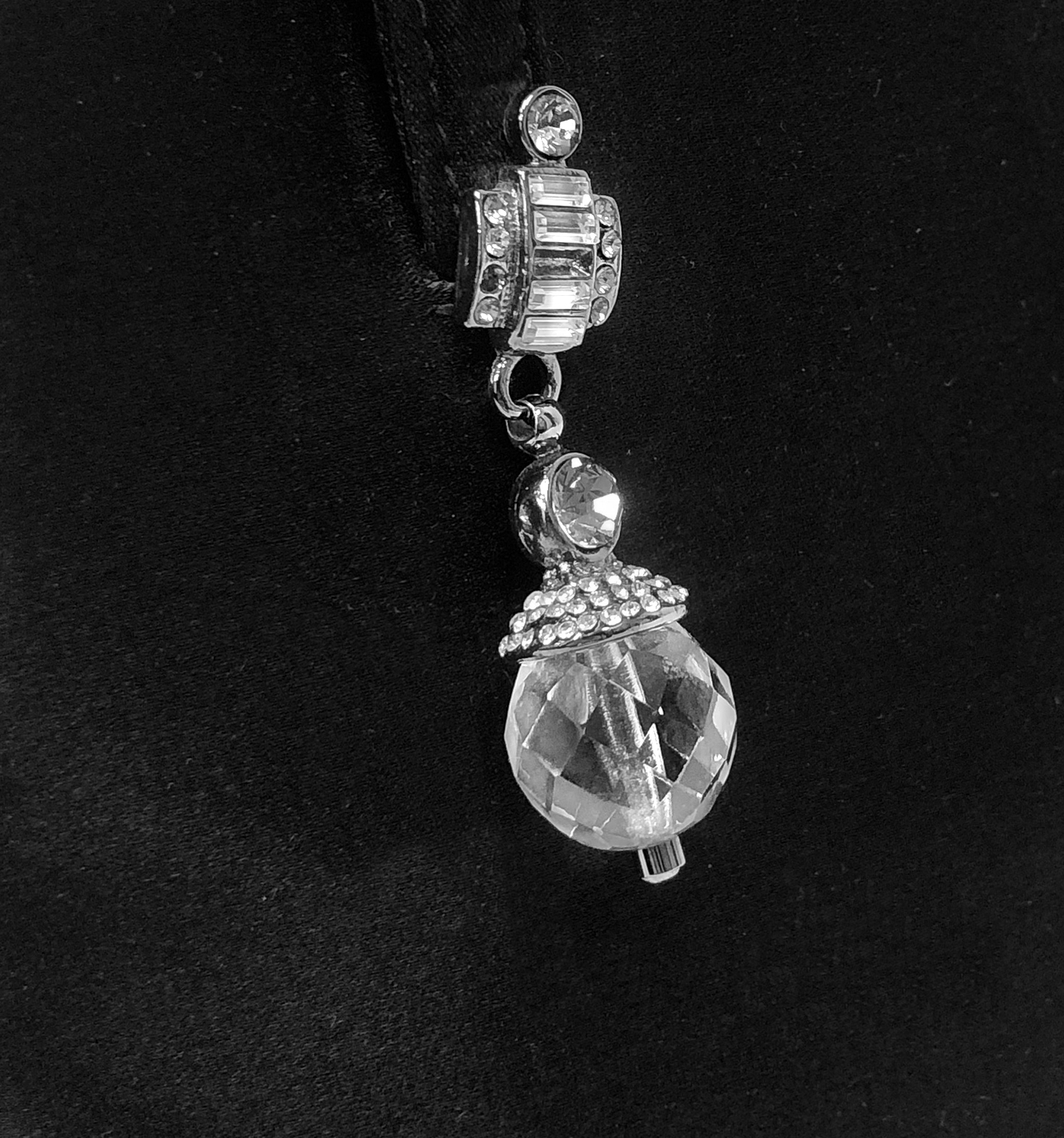 Атласная сумка Escada