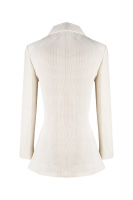 Белый жакет Chanel с жемчужной нитью