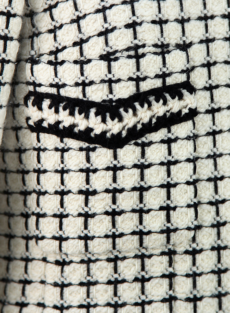 Твидовое пальто Chanel с кантом