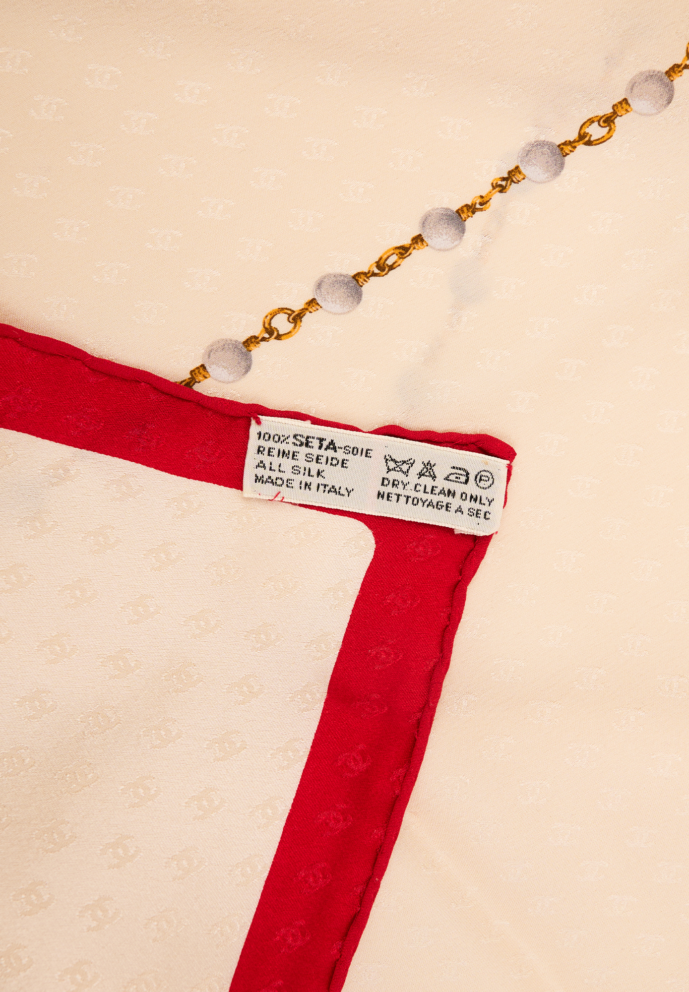 Шелковый платок Chanel 