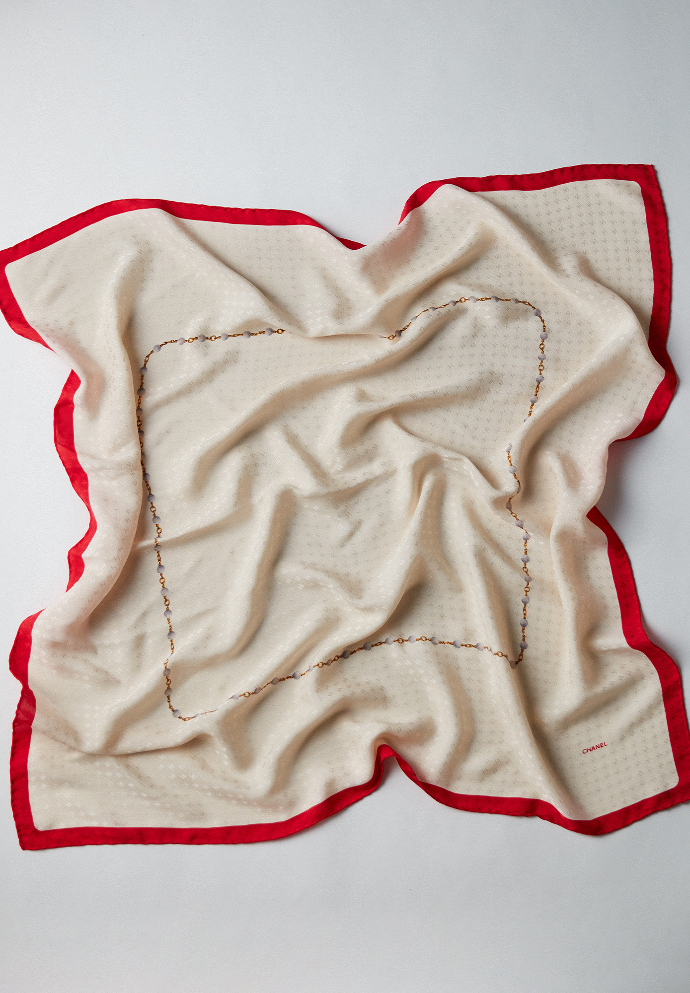 Шелковый платок Chanel 