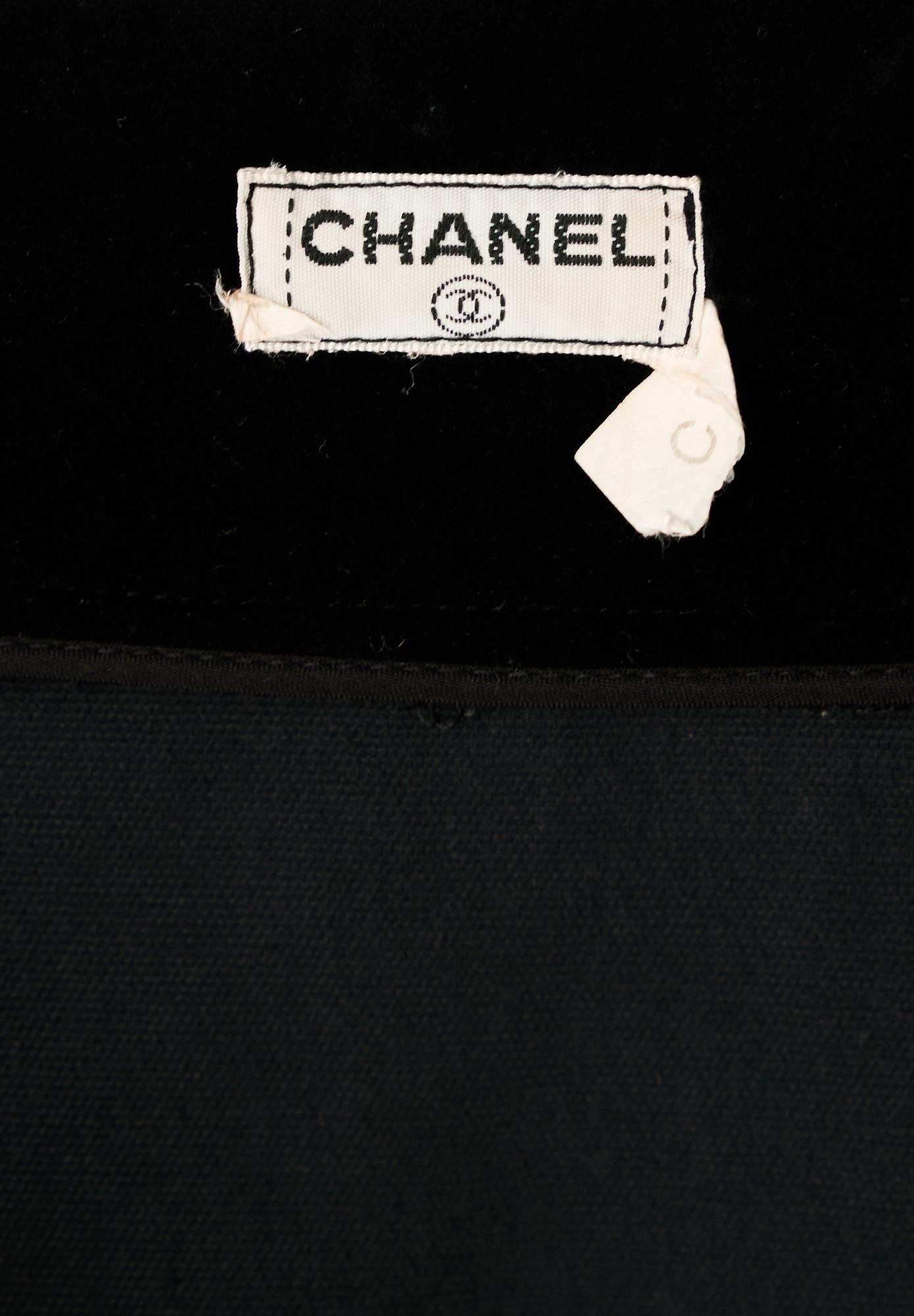 Черная бархатная юбка Chanel