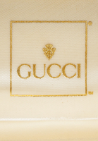 Часы Gucci 11/12.2 с разноцветными сменными безелями 