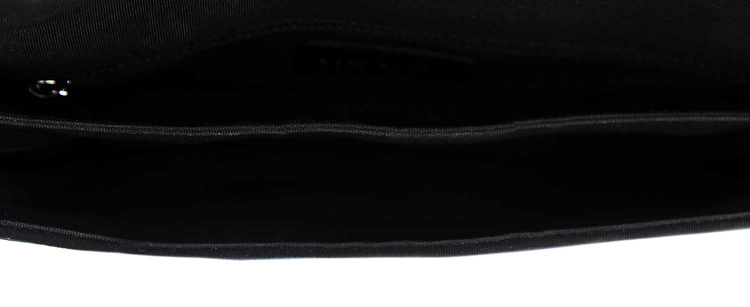 Черно-белая сумка Chanel