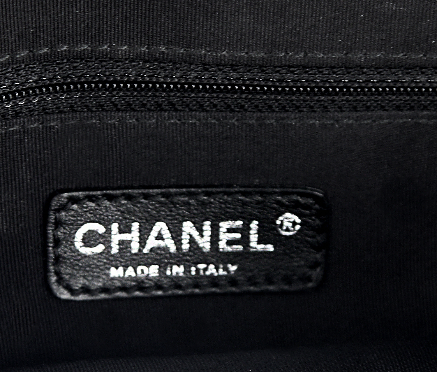 Черно-белая сумка Chanel