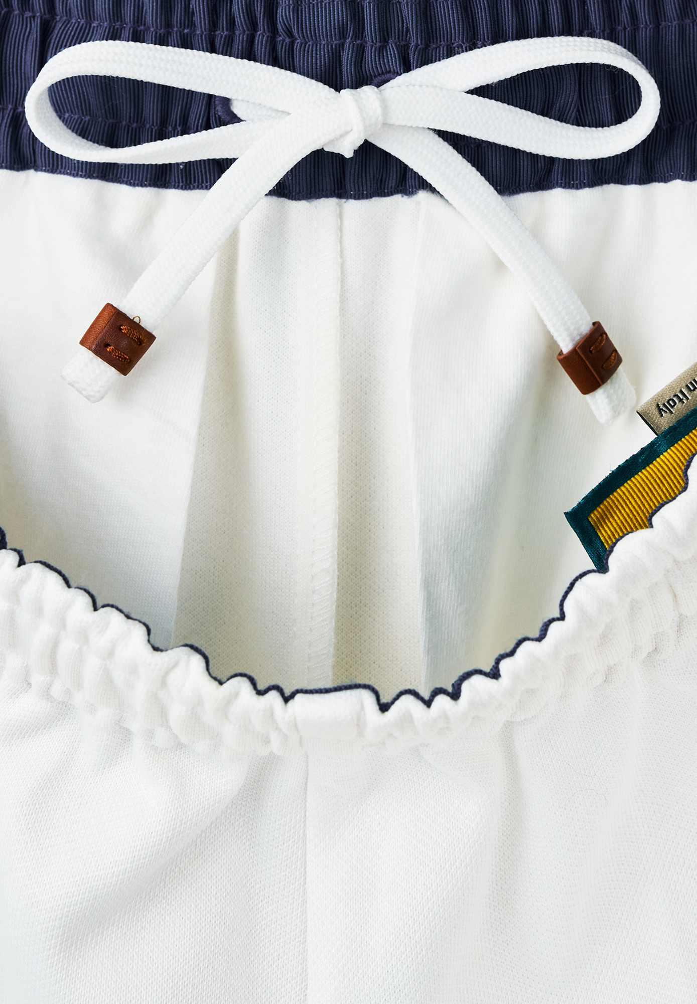 Белые брюки Gucci x Adidas 