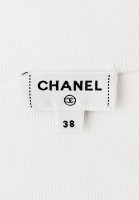 Белый топ Chanel с логотипом