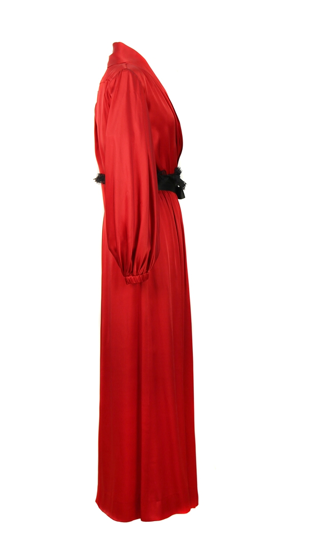 Алый комплект Yves Saint Laurent с кружевом