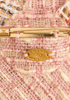 Твидовая розовая брошь-камелия Chanel