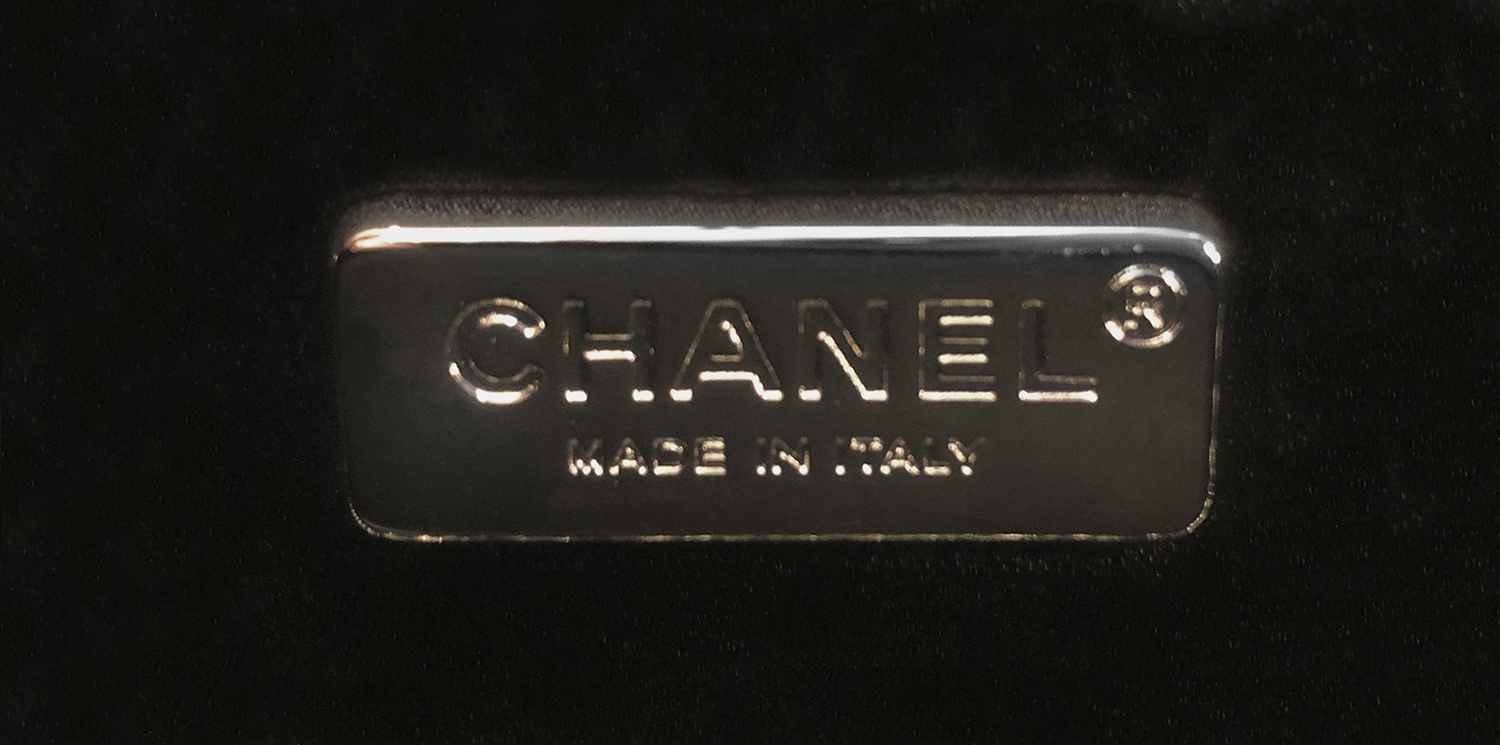 Стёганый чёрный клатч Chanel