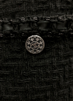 Черный твидовый жакет Chanel