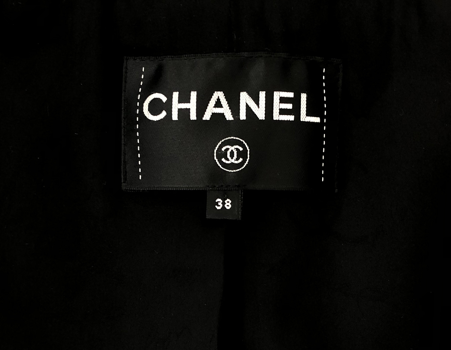 Черный твидовый жакет Chanel