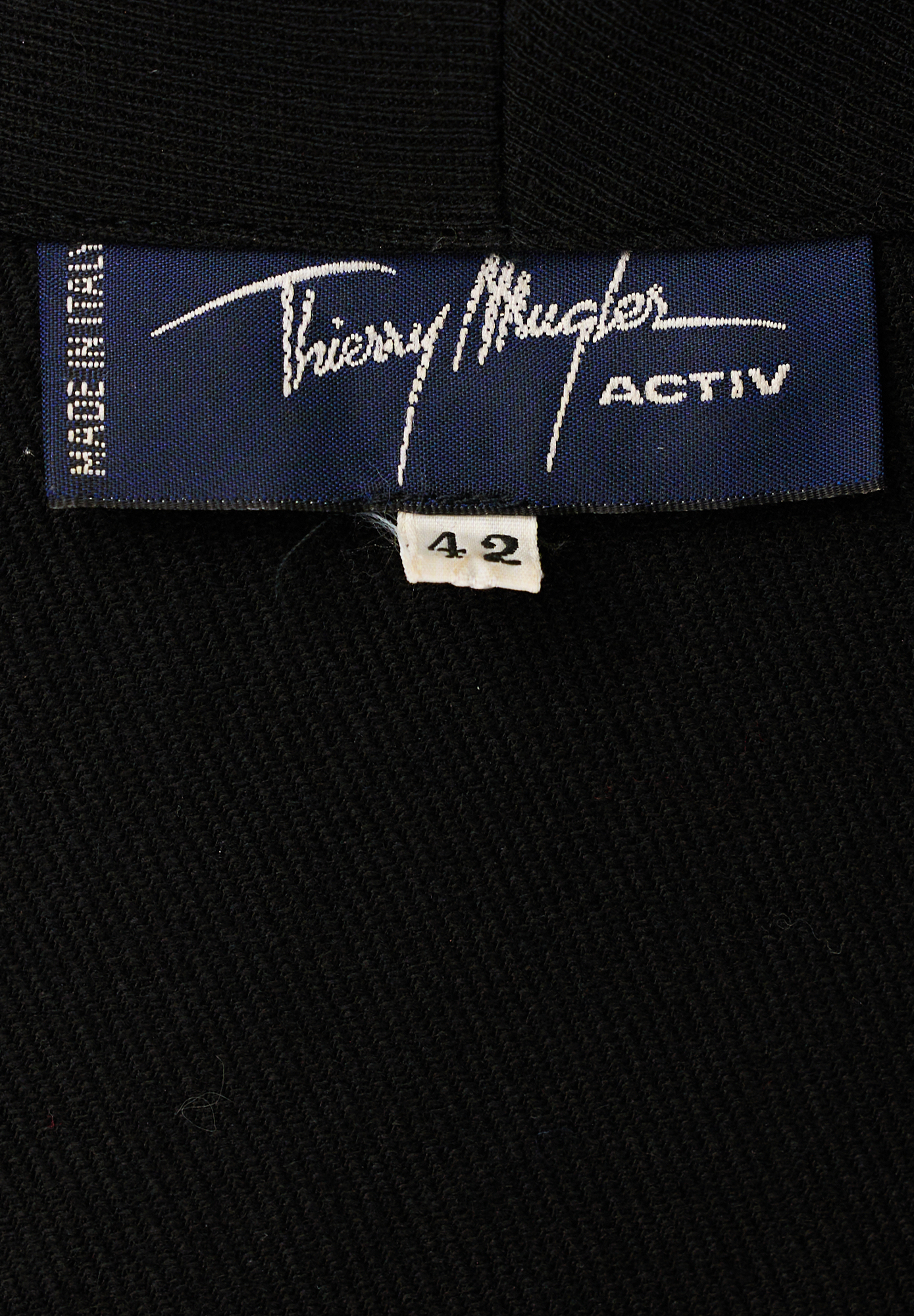 Черное платье Thierry Mugler 