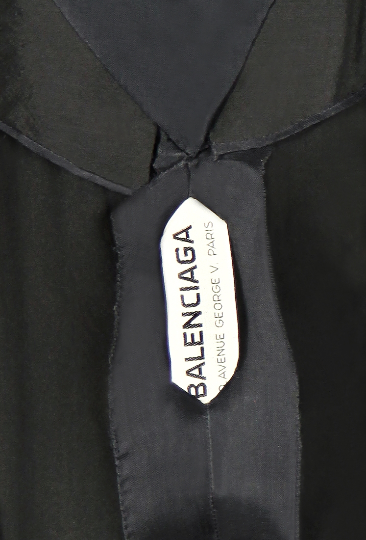 Кутюрное платье Balenciaga
