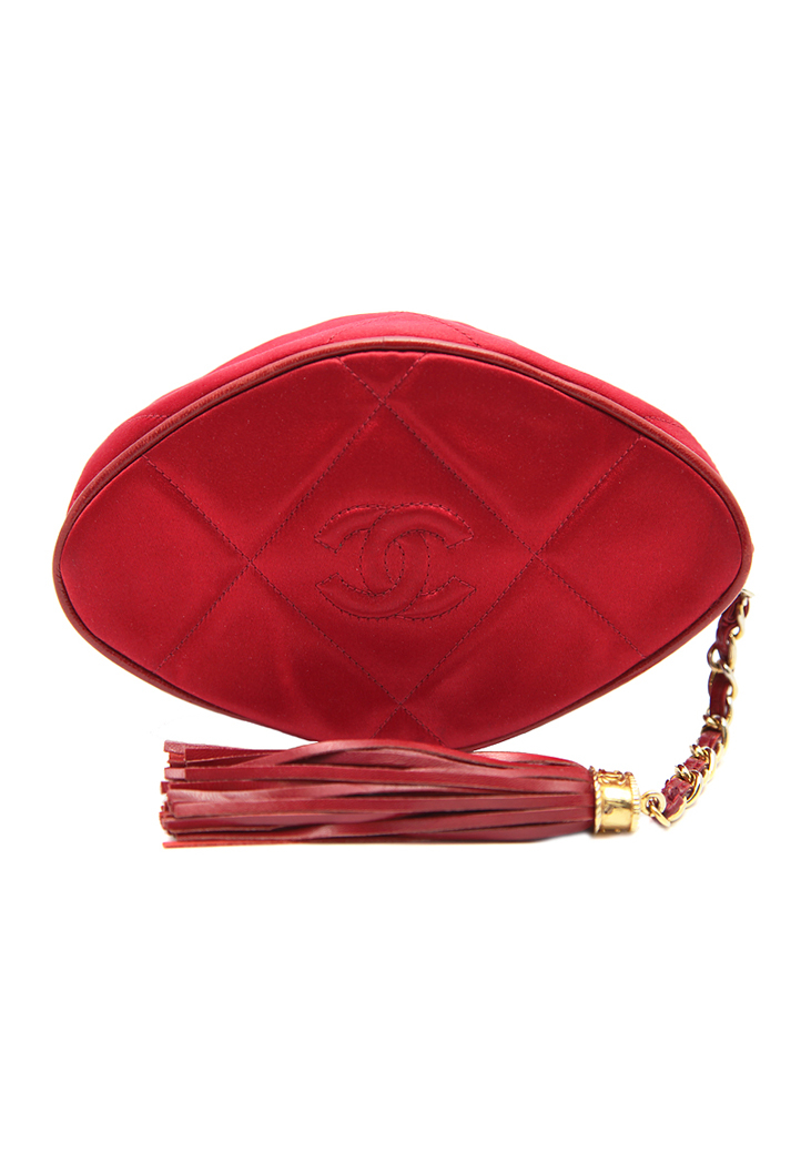 Шелковый вишневый клатч Chanel