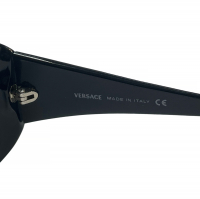 Солнцезащитные очки Versace