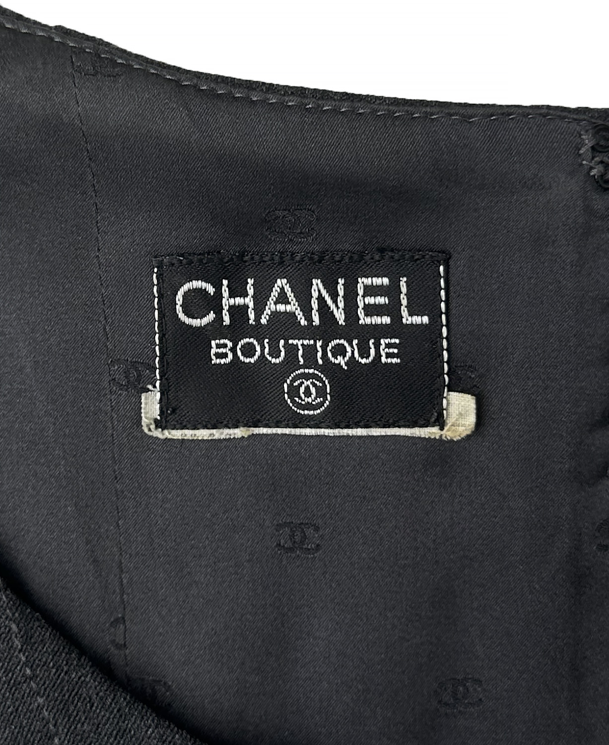 Серый комбинезон Chanel