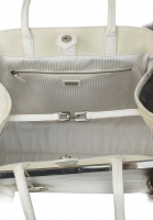 Белая сумка Fendi