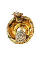 Витые клипсы Chanel с жемчугом