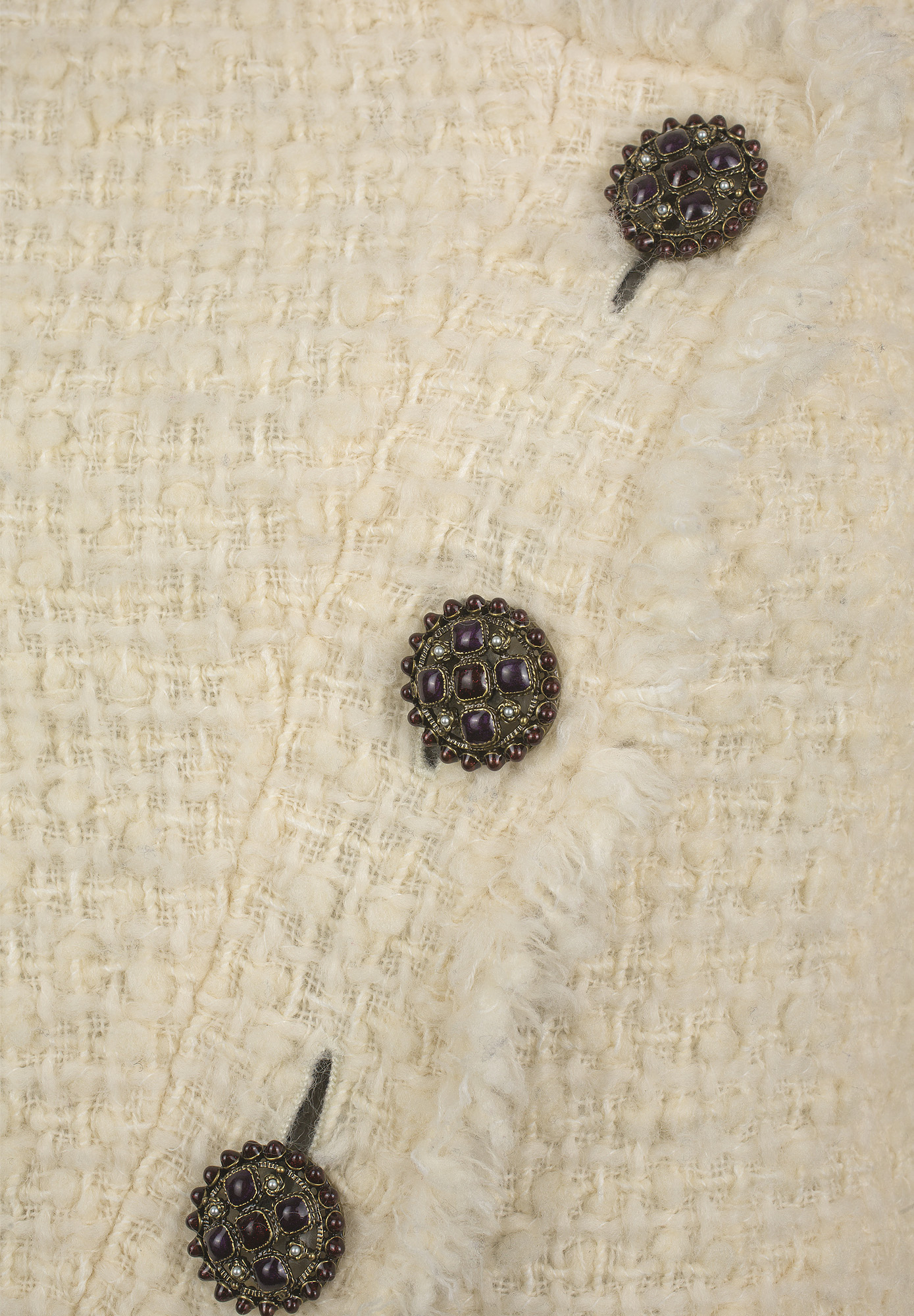 Белый твидовый жакет Chanel