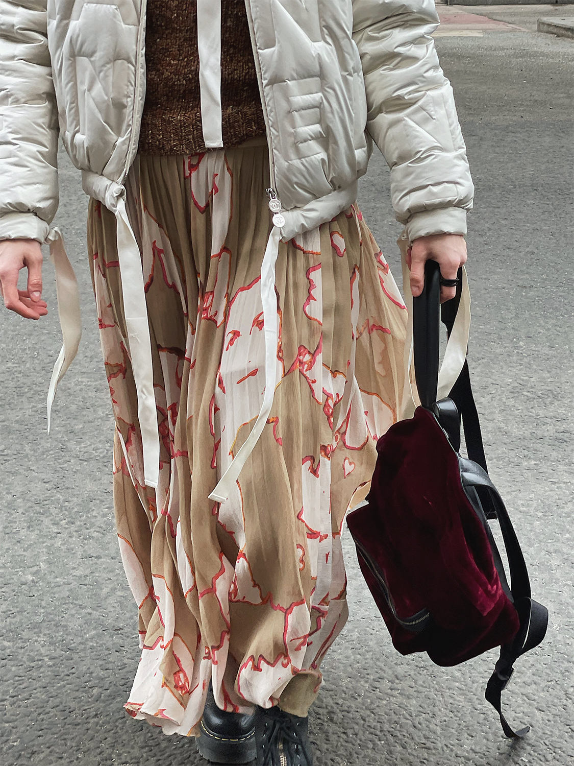 Бархатный рюкзак Saint Laurent