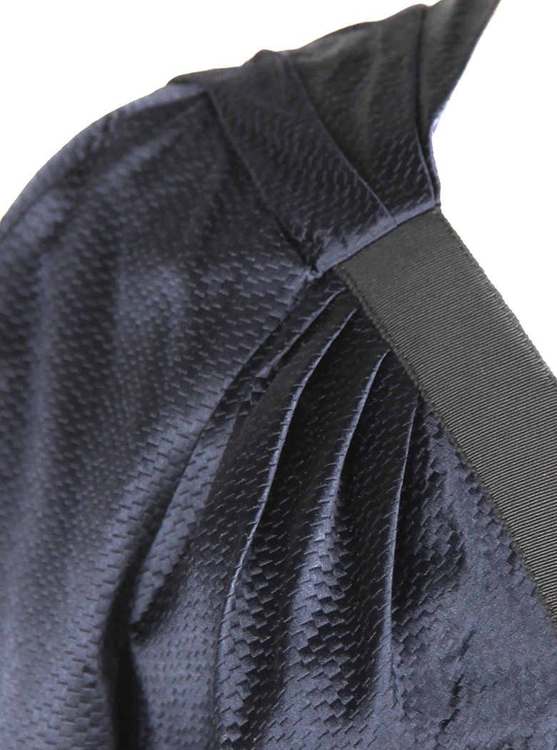 Темно-синее шелковое платье Chanel