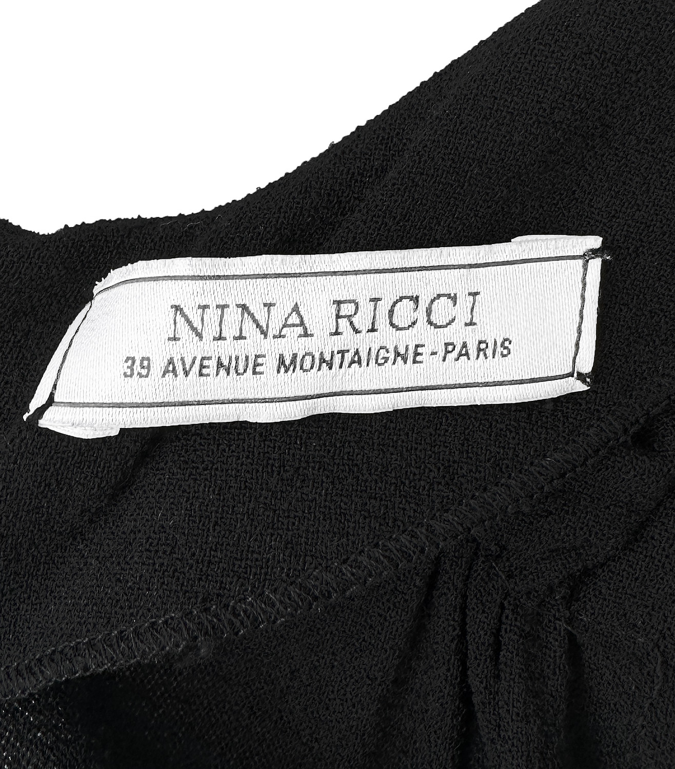 Черное платье Nina Ricci